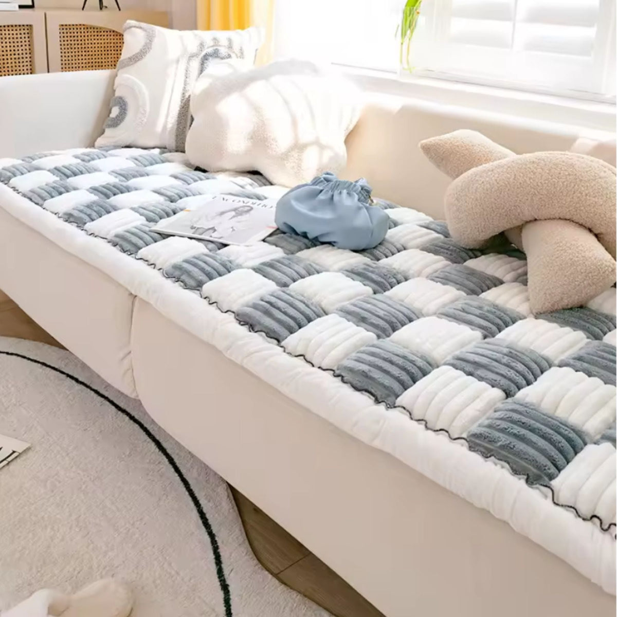 Plush Dog Sofa Mat & Cat Bed Cushion – Padded Pet Couch Mat for Sofas